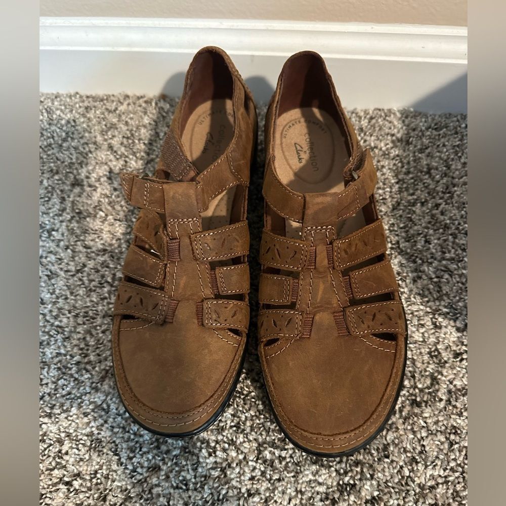 Women’s Clark’s Leather comfort shoes 22545 - size 7